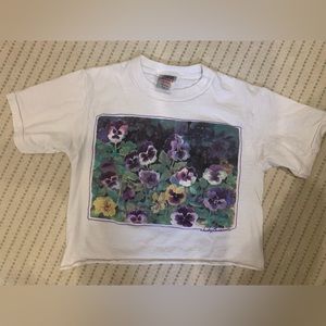 Vintage 90s cropped pansy t-shirt, size medium
